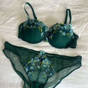 AdoreMe Bra and Panty Set NEW